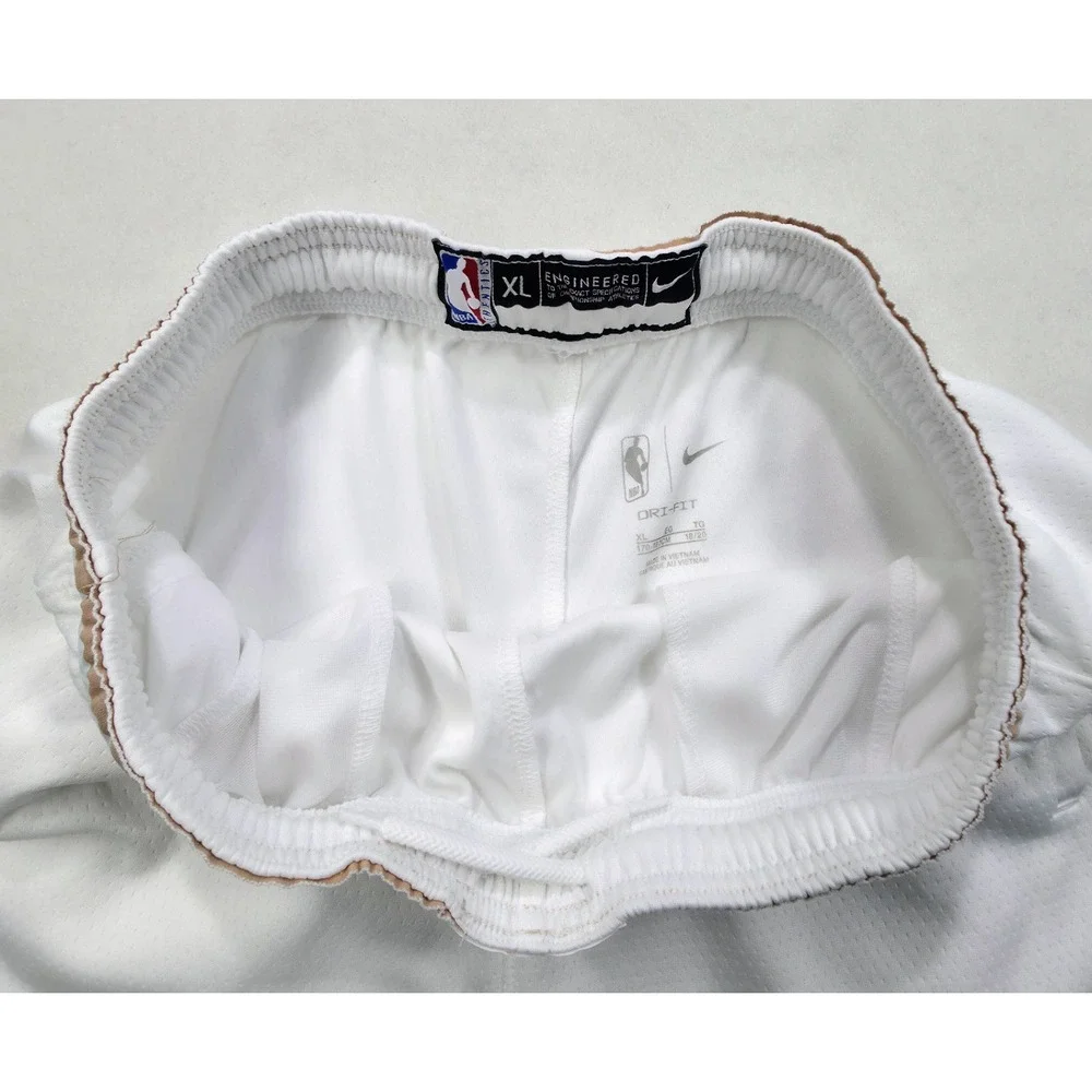 Nike Cleveland Cavaliers Shorts Waist 30